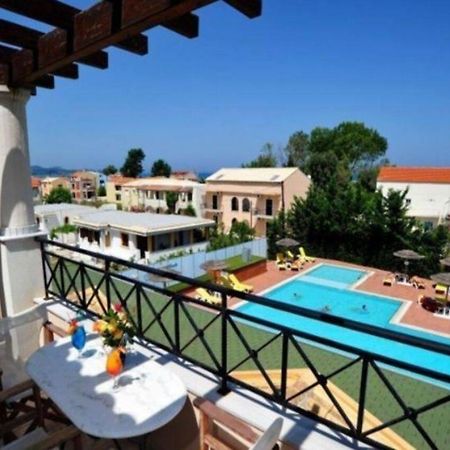 Thinalos Aparthotel Ахарави Экстерьер фото