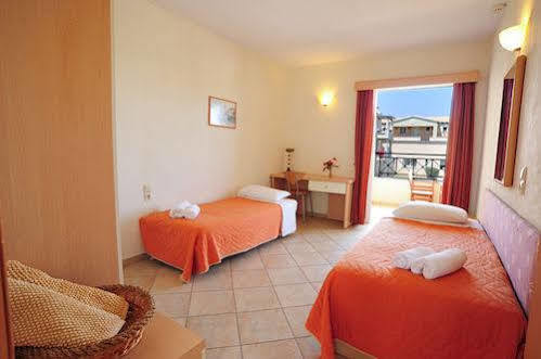 Thinalos Aparthotel Ахарави Экстерьер фото