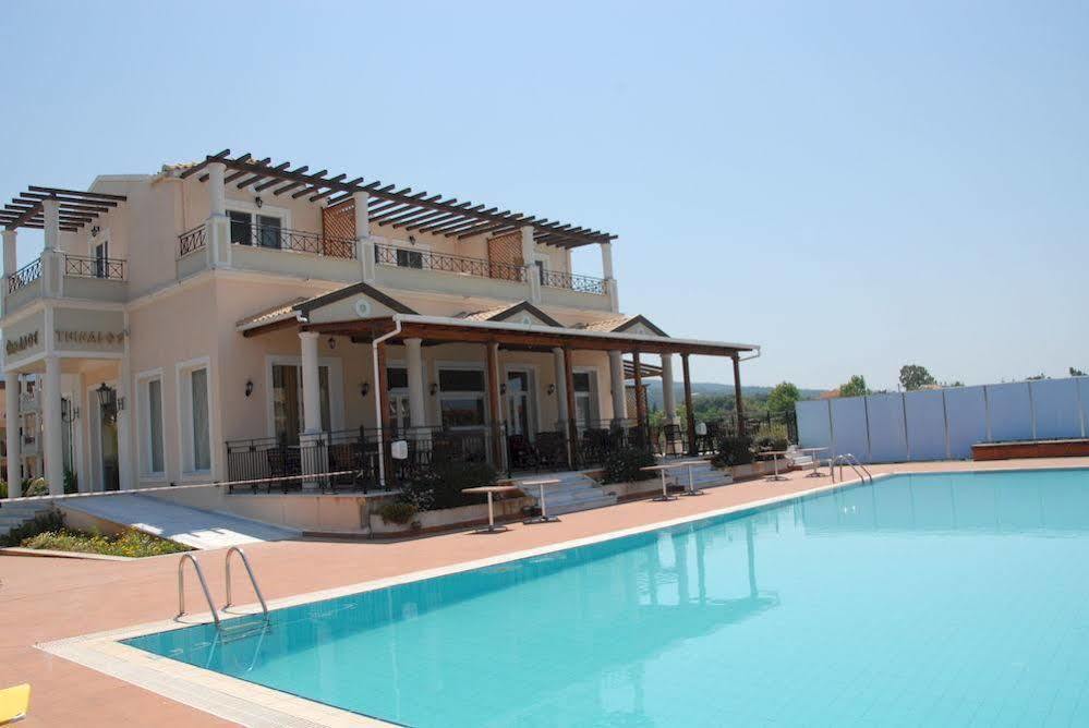 Thinalos Aparthotel Ахарави Экстерьер фото